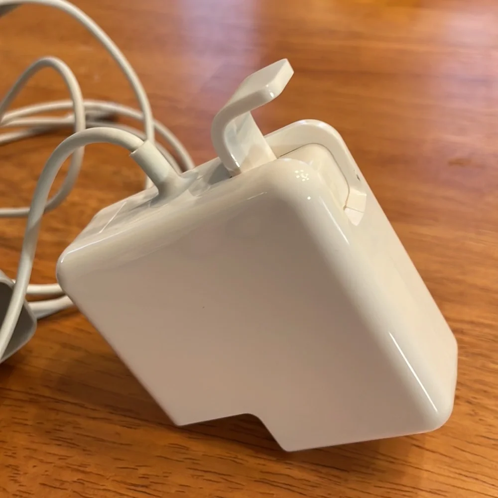 Replacement Adapter for Lap Top Computer